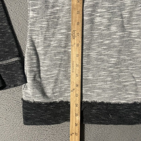 Oakland Athletics A's Distressed Zip Up Hoodie Majestic MLB Youth/Women's XL - Picture 6 of 7